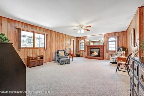 34 Danemar Dr, Matawan, NJ 07747 photo 11