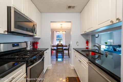 202 Daffodil Dr, Jackson, NJ 08527 photo 6