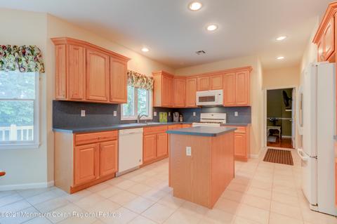 16 Ryjac Ct, Brick, NJ 08724 photo 9