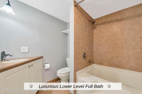 643 Summit Pl, Brielle, NJ 08730 photo 16