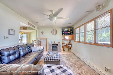 22 Lagoon Dr E, Brick, NJ 08723 photo 3