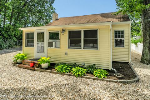 46 Liverpool Rd, Brick, NJ 08723 photo 1
