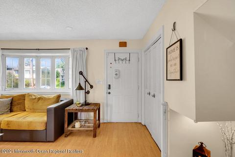 12 Kirk Ave, Ewing, NJ 08638 photo 5