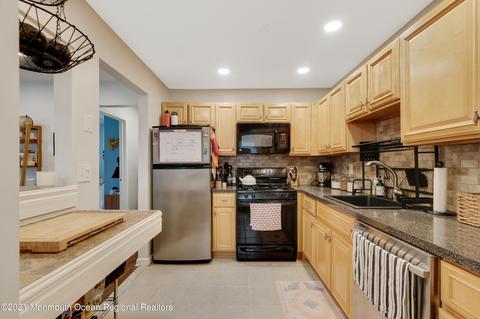 1602 Violet Ln, Jackson, NJ 08527 photo 9