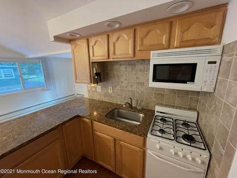 29 Willow St, Waretown, NJ 08758 photo 12
