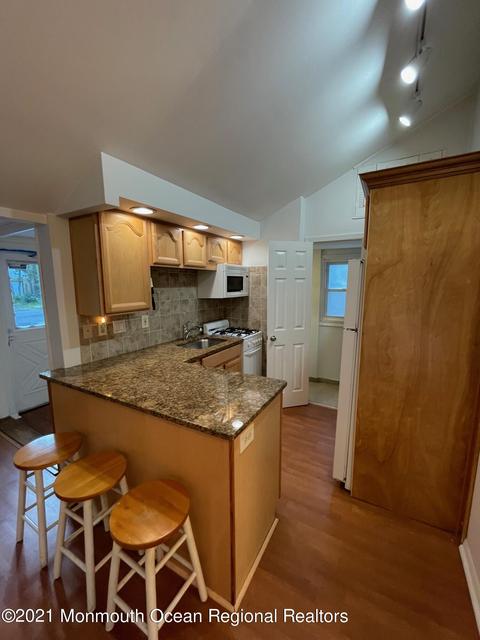 29 Willow St, Waretown, NJ 08758 photo 8