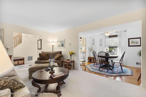 808 Constitution Dr, Brick, NJ 08724 photo 6