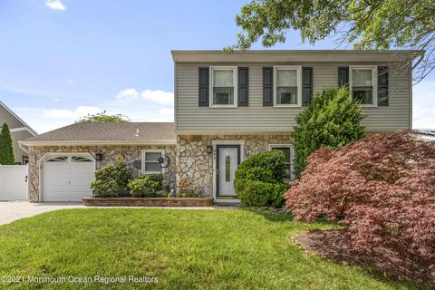 808 Constitution Dr, Brick, NJ 08724 photo 1