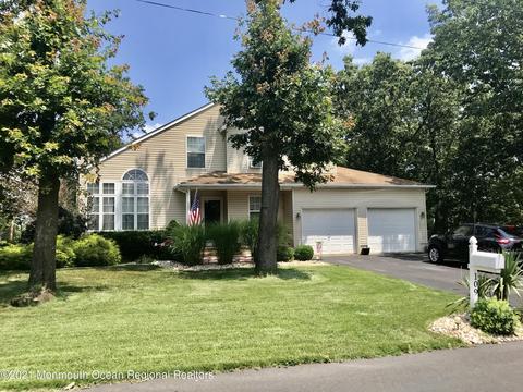 109 Walnut Dr, Brick, NJ 08724 photo 1