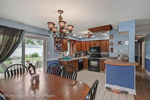 305 5th St, Waretown, NJ 08758 photo 5