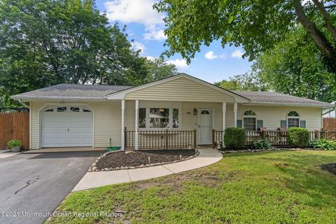 305 5th St, Waretown, NJ 08758 photo 1