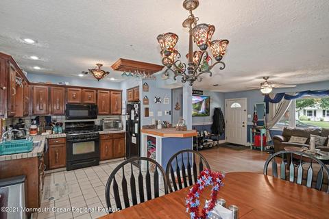 305 5th St, Waretown, NJ 08758 photo 6