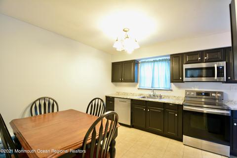286 Tabetha Ct, Brick, NJ 08724 photo 2