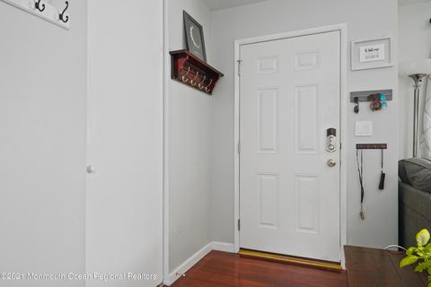 6 Rhode Island Dr, Jackson, NJ 08527 photo 2