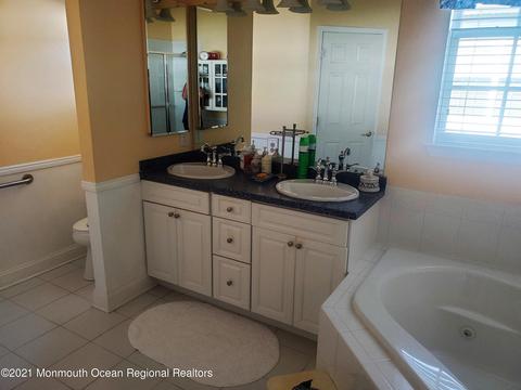 20 Heath Ln, Jackson, NJ 08527 photo 22