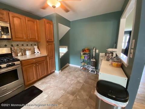 304 Arrowhead Park Dr, Brick, NJ 08724 photo 5