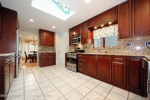 8 Conaskonk Dr, Ocean, NJ 07712 photo 7
