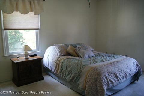 669 Millbrook Rd, Brick, NJ 08724 photo 29