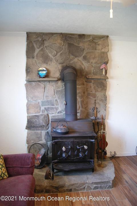 669 Millbrook Rd, Brick, NJ 08724 photo 31