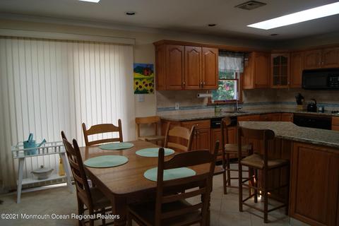 669 Millbrook Rd, Brick, NJ 08724 photo 37
