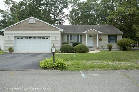837 Windsor St, Forked River, NJ 08731 photo 1
