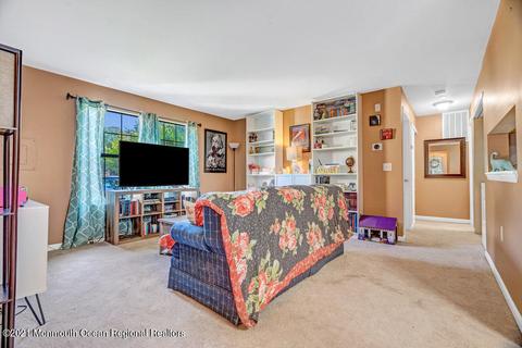 201 Daffodil Dr, Jackson, NJ 08527 photo 5
