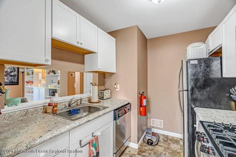 201 Daffodil Dr, Jackson, NJ 08527 photo 12