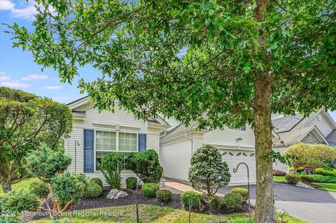 25 Balmoral Dr, Jackson, NJ 08527 photo 1