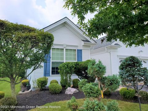 25 Balmoral Dr, Jackson, NJ 08527 photo 2