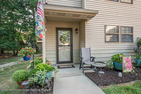 700 Goldthread Ct, Jackson, NJ 08527 photo 3