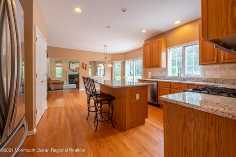 17 Nicole Ct, Jackson, NJ 08527 photo 9