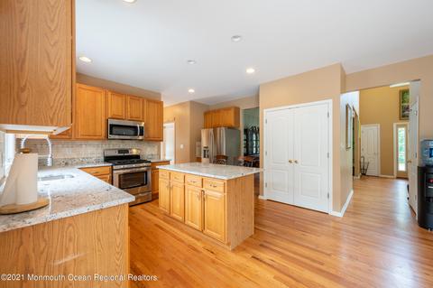 17 Nicole Ct, Jackson, NJ 08527 photo 11