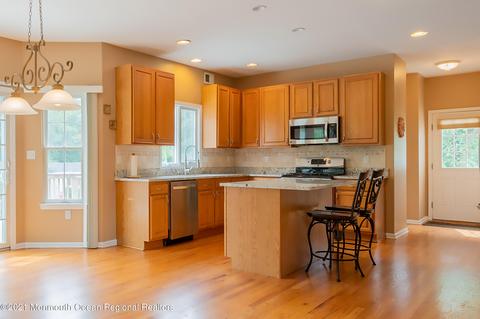 17 Nicole Ct, Jackson, NJ 08527 photo 8