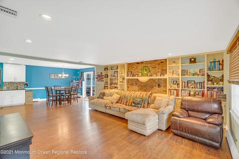 266 Huxley Dr, Brick, NJ 08723 photo 4
