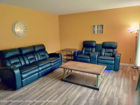 28 Lighthouse Dr, Waretown, NJ 08758 photo 3