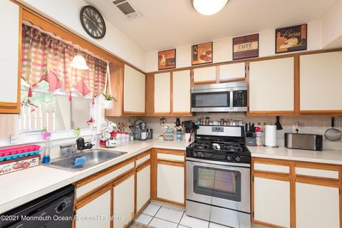 5 Three Pence Ln, Jackson, NJ 08527 photo 7