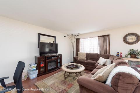 5 Three Pence Ln, Jackson, NJ 08527 photo 4