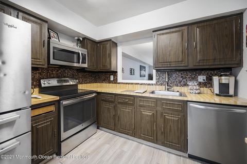 405 Central Blvd E, Brick, NJ 08724 photo 4