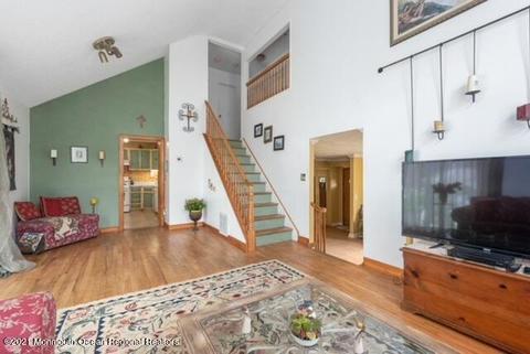 8 Nautilus Dr, Leonardo, NJ 07737 photo 11