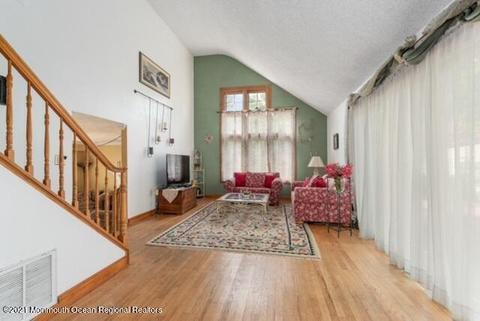 8 Nautilus Dr, Leonardo, NJ 07737 photo 12