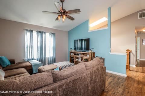 369 18th Ave, Brick, NJ 08724 photo 5