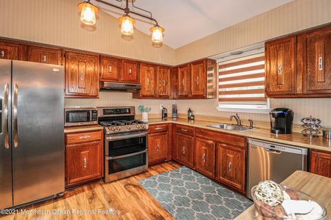 369 18th Ave, Brick, NJ 08724 photo 9
