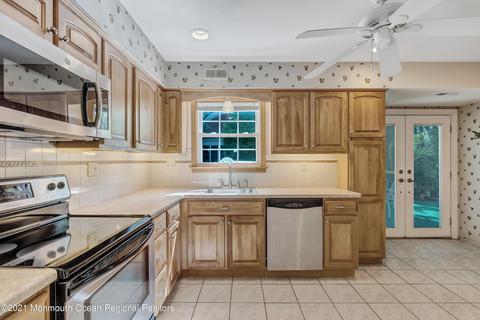 44 Maple Dr, Spring Lake Heights, NJ 07762 photo 17