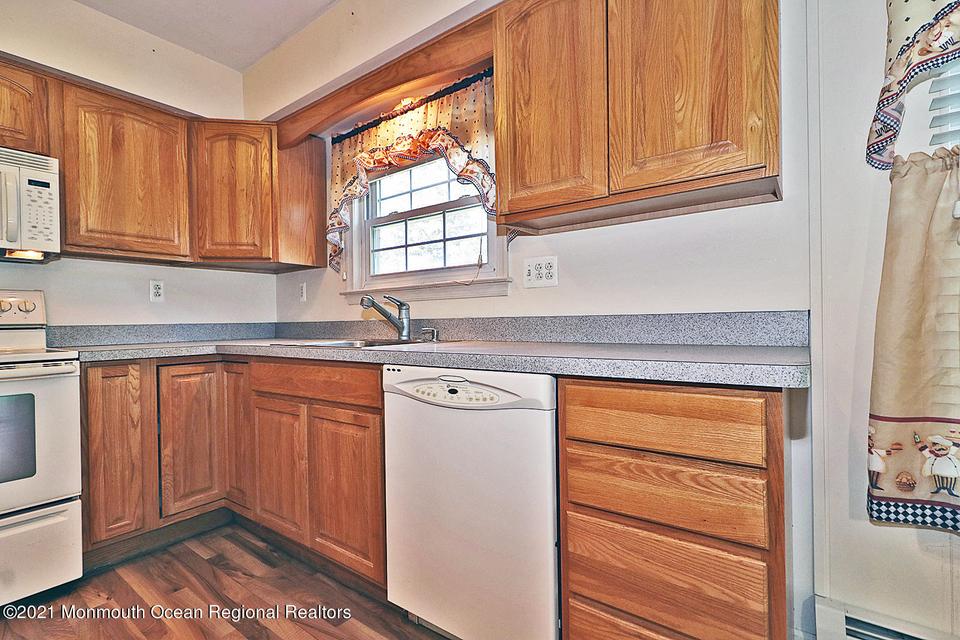  28 Vail St, Toms River, NJ 08757 photo 22