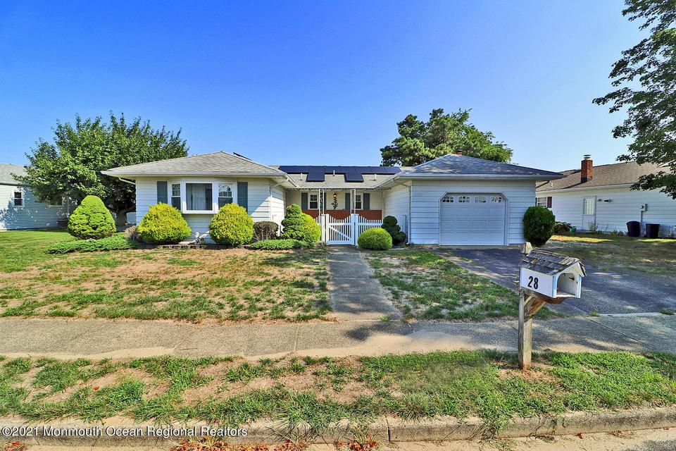  28 Vail St, Toms River, NJ 08757 photo 3