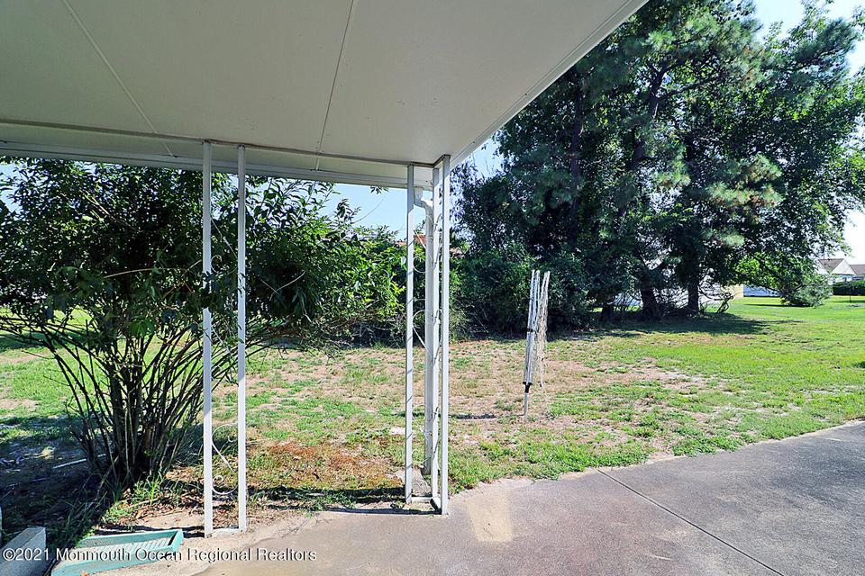  28 Vail St, Toms River, NJ 08757 photo 5
