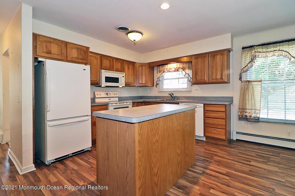  28 Vail St, Toms River, NJ 08757 photo 18