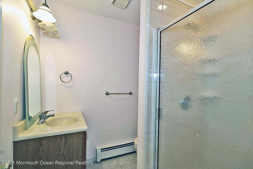  28 Vail St, Toms River, NJ 08757 photo 40