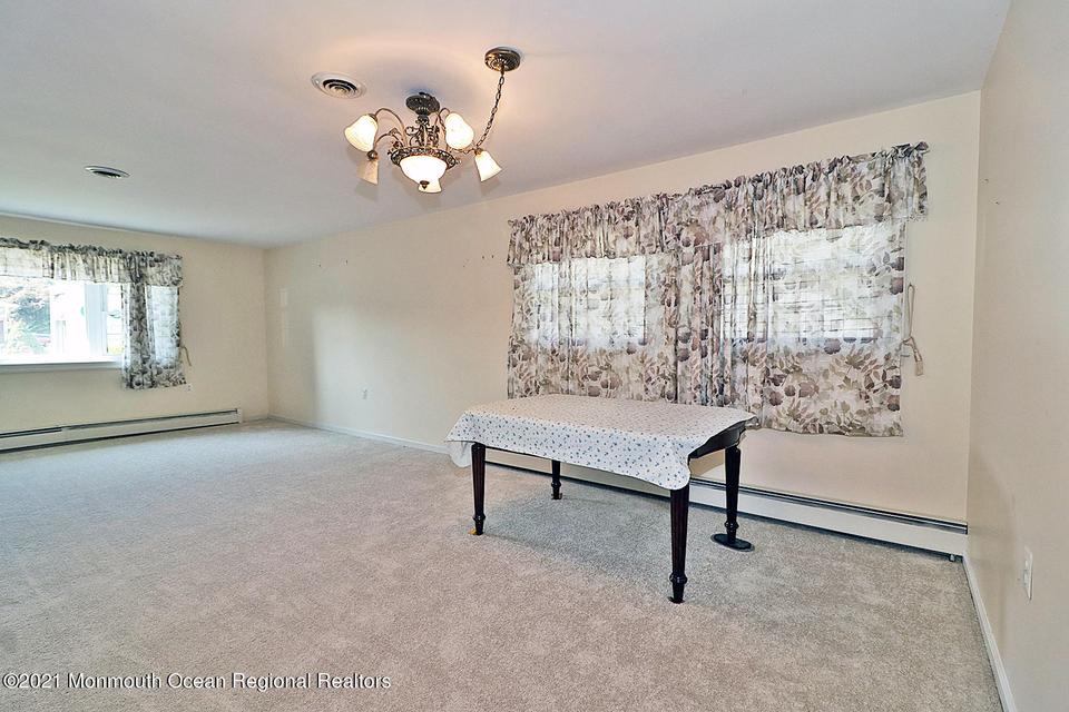  28 Vail St, Toms River, NJ 08757 photo 16