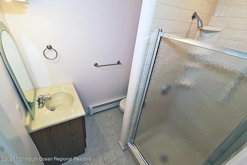  28 Vail St, Toms River, NJ 08757 photo 41